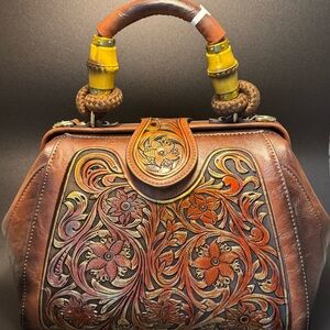 Elegant Brown Leather Handbag
